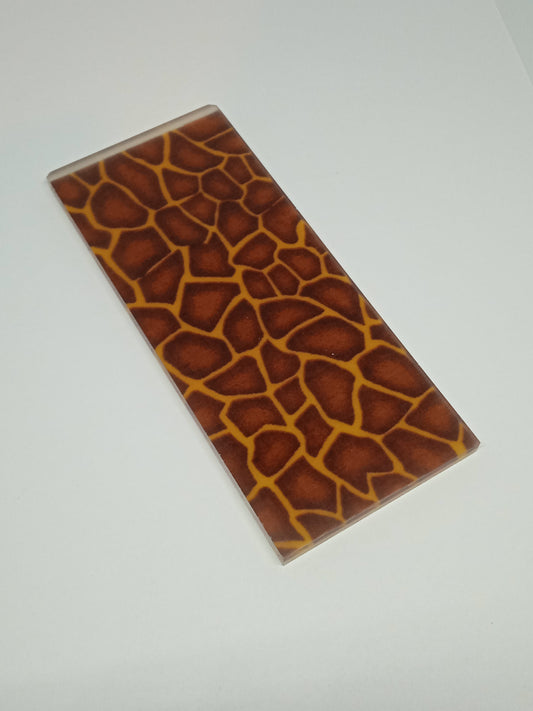Resin - background inclusion - Giraffe